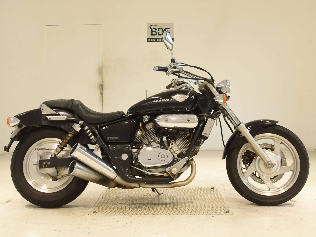 Honda MAGNA250