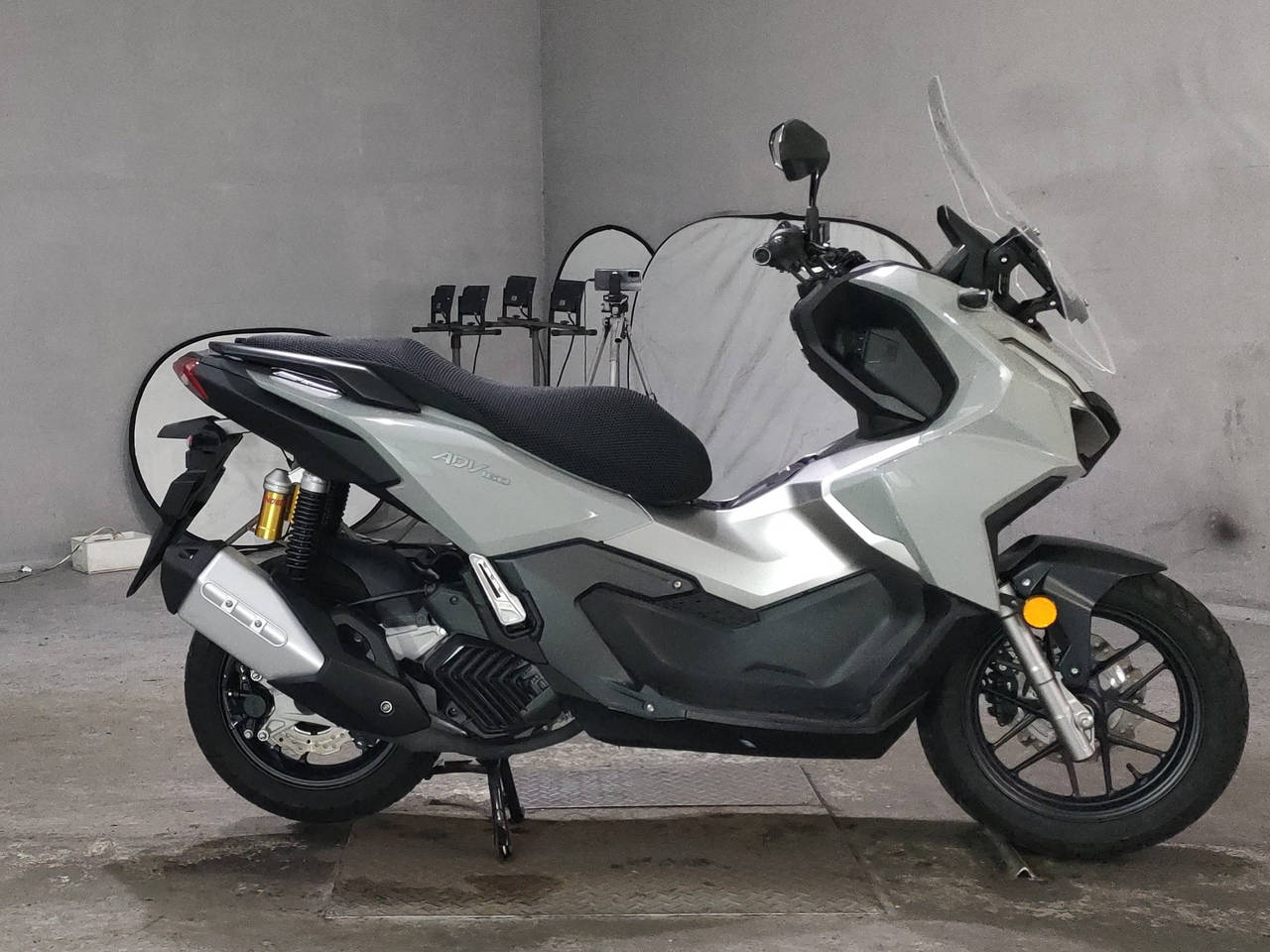 Honda ADV 160