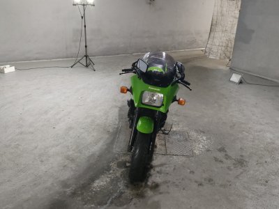 Kawasaki GPZ900R — фото 3