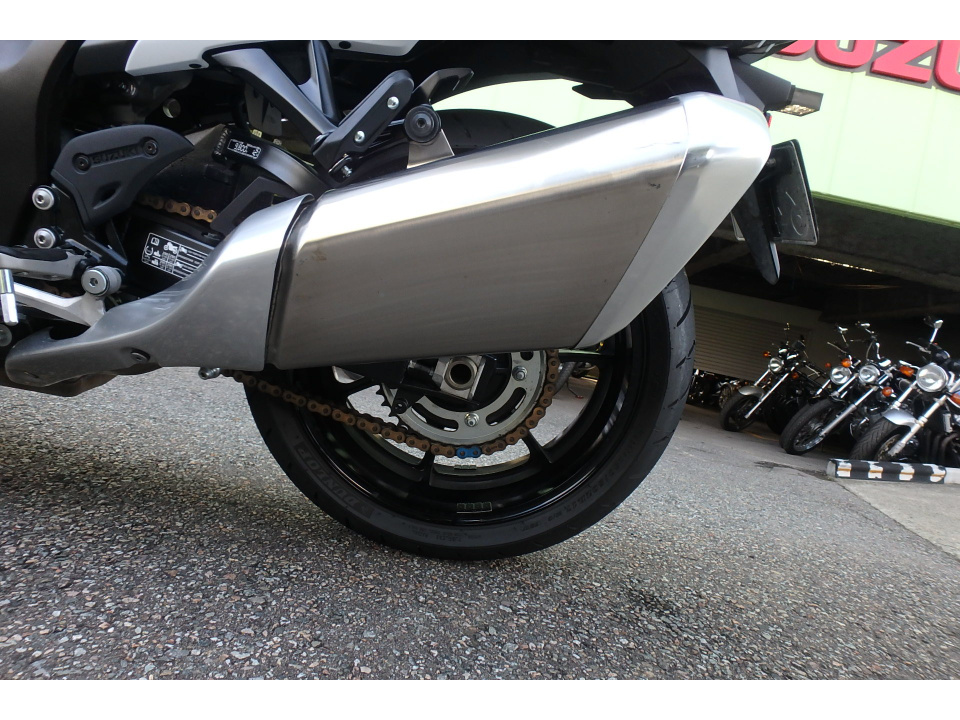 Suzuki GSX1300R HAYABUSA — фото 13