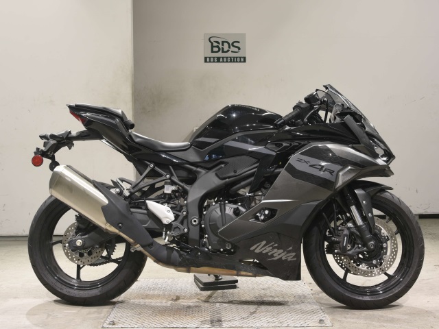 Kawasaki ZX-4R SE