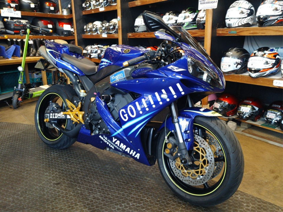 Yamaha YZF-R1