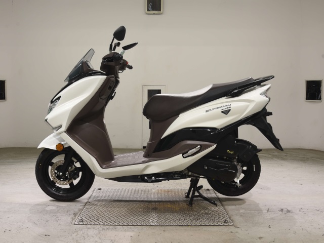 Suzuki BURGMAN125 — фото 2