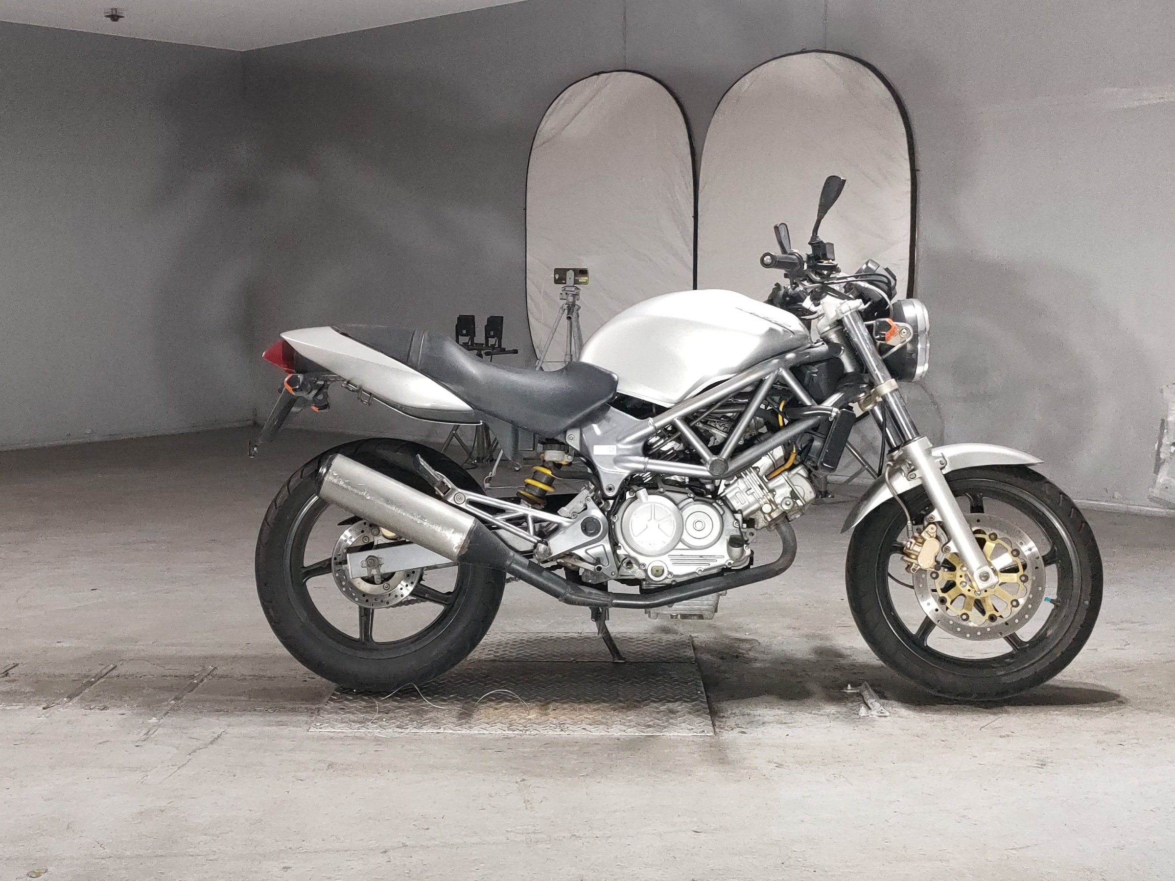Honda VTR250