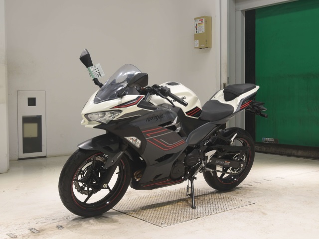 Kawasaki NINJA400 — фото 4