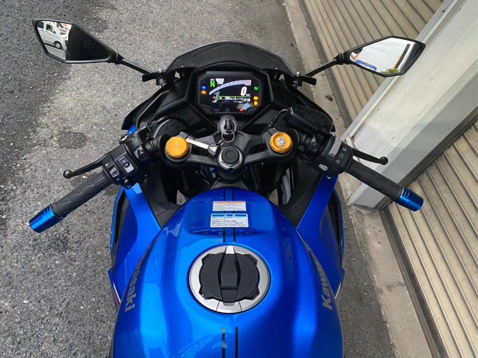 Kawasaki NINJA ZX-4RR — фото 6