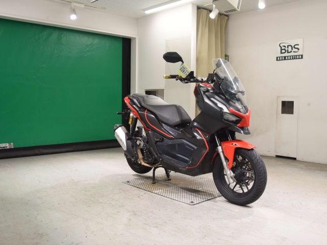 Honda ADV 150 — фото 3
