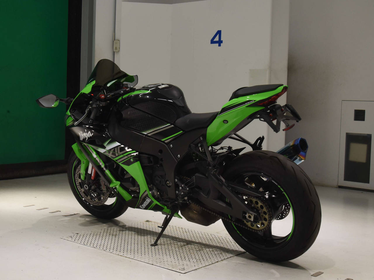 0018] Kawasaki NINJA ZX-10R - JKAZXT00SSA009701