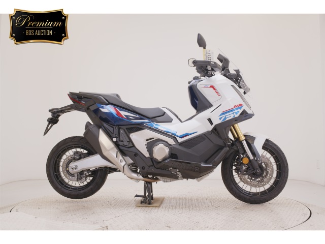 Honda X-ADV750-2