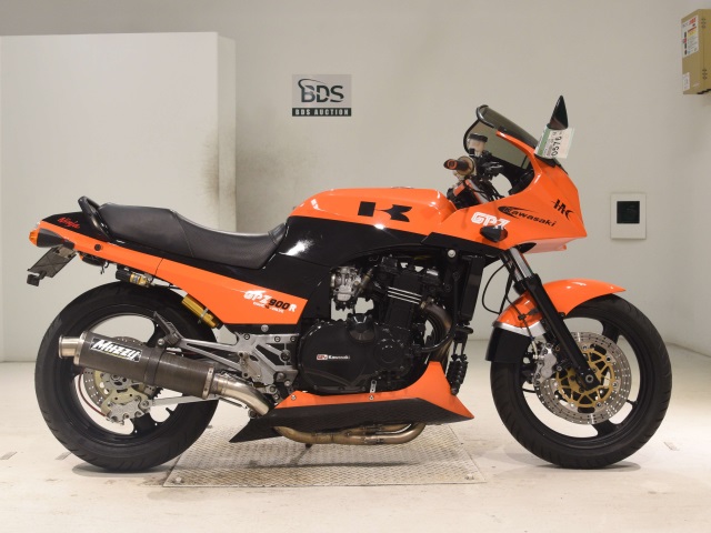 Kawasaki GPZ900R