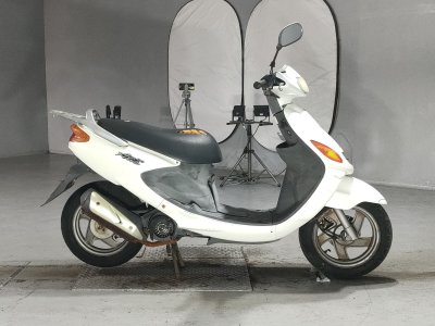 Yamaha GRAND AXIS 100