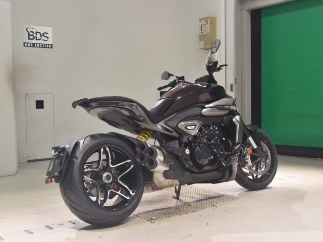 Ducati DIAVEL V4 — фото 5