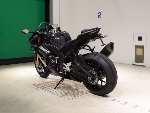 Honda CBR1000RR — фото 6