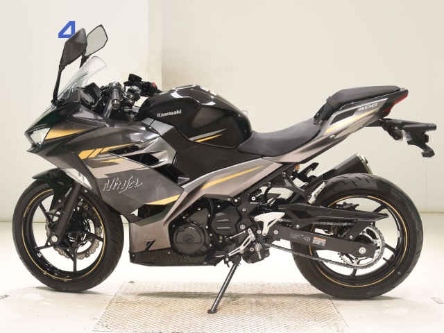 Kawasaki NINJA400 — фото 2