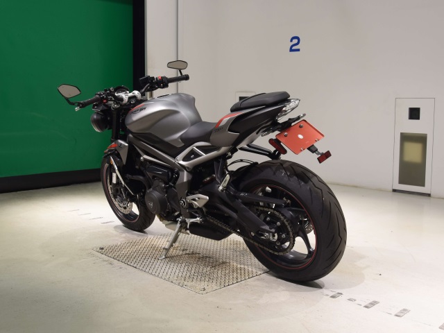Triumph STREET TRIPLE — фото 5