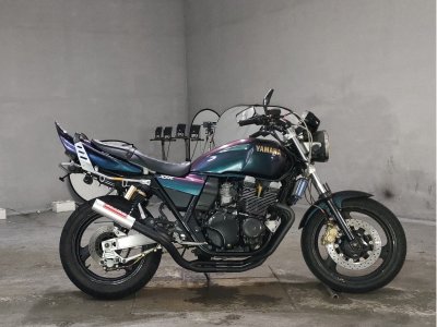 Yamaha XJR400