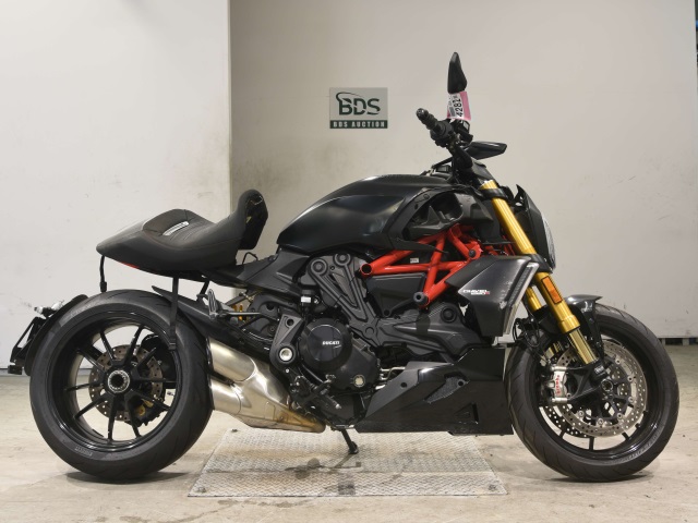 Ducati DIAVEL 1260S