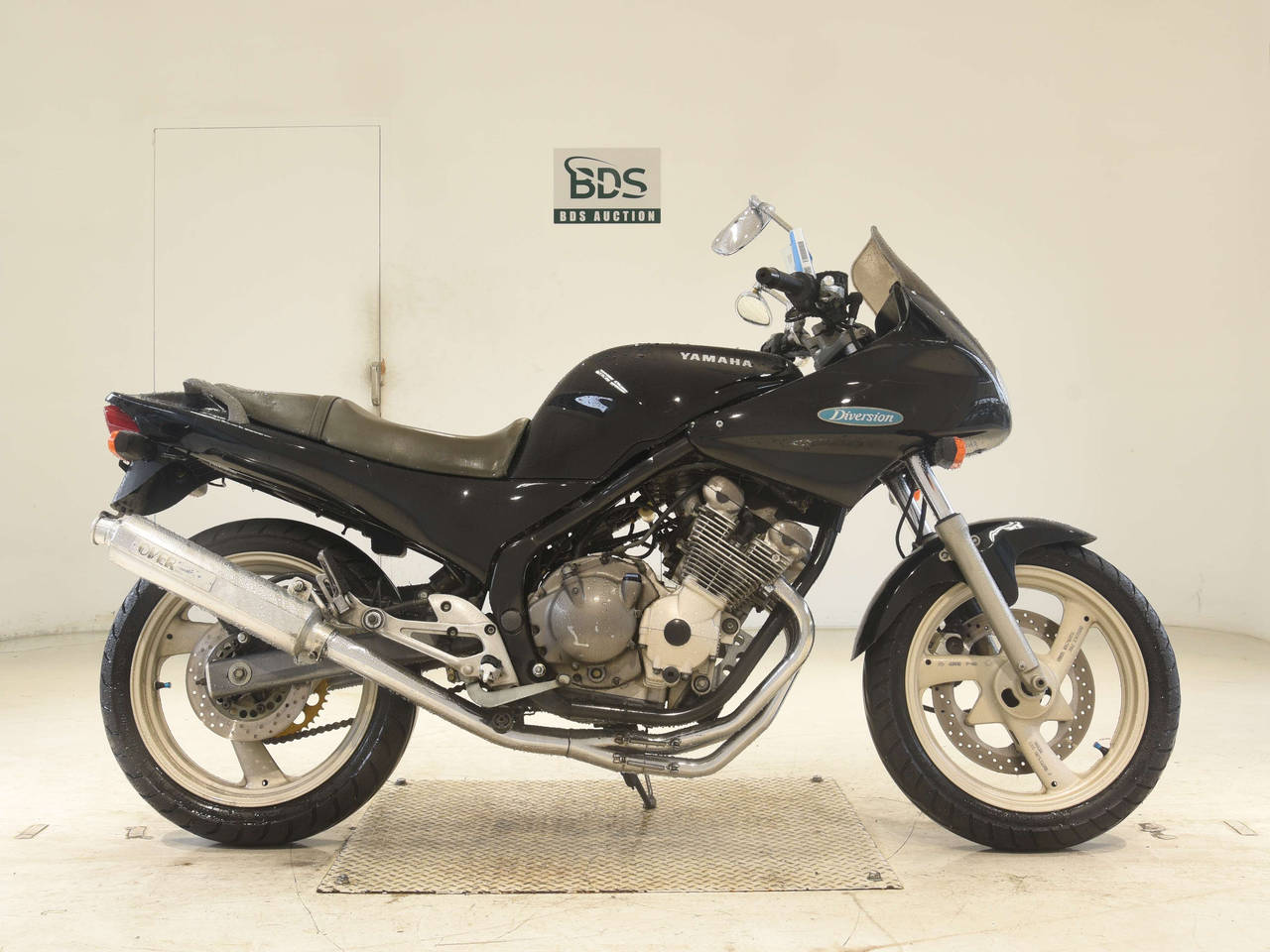 Yamaha XJ400 DIVERSION