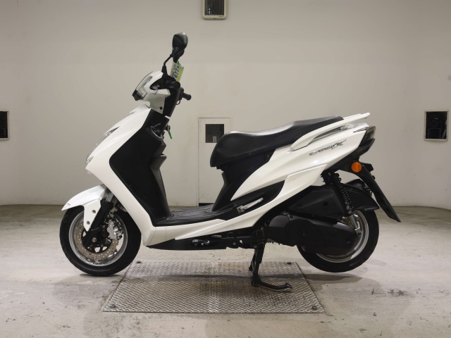 Yamaha CYGNUS125XSR — фото 2