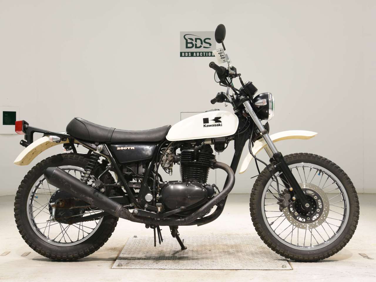 7948] Kawasaki 250TR - BJ250F-022260