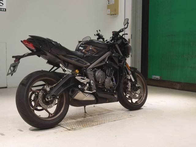 Triumph STREET TRIPLE RS — фото 5