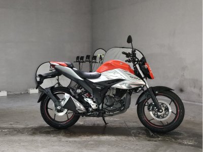Suzuki GIXXER 150