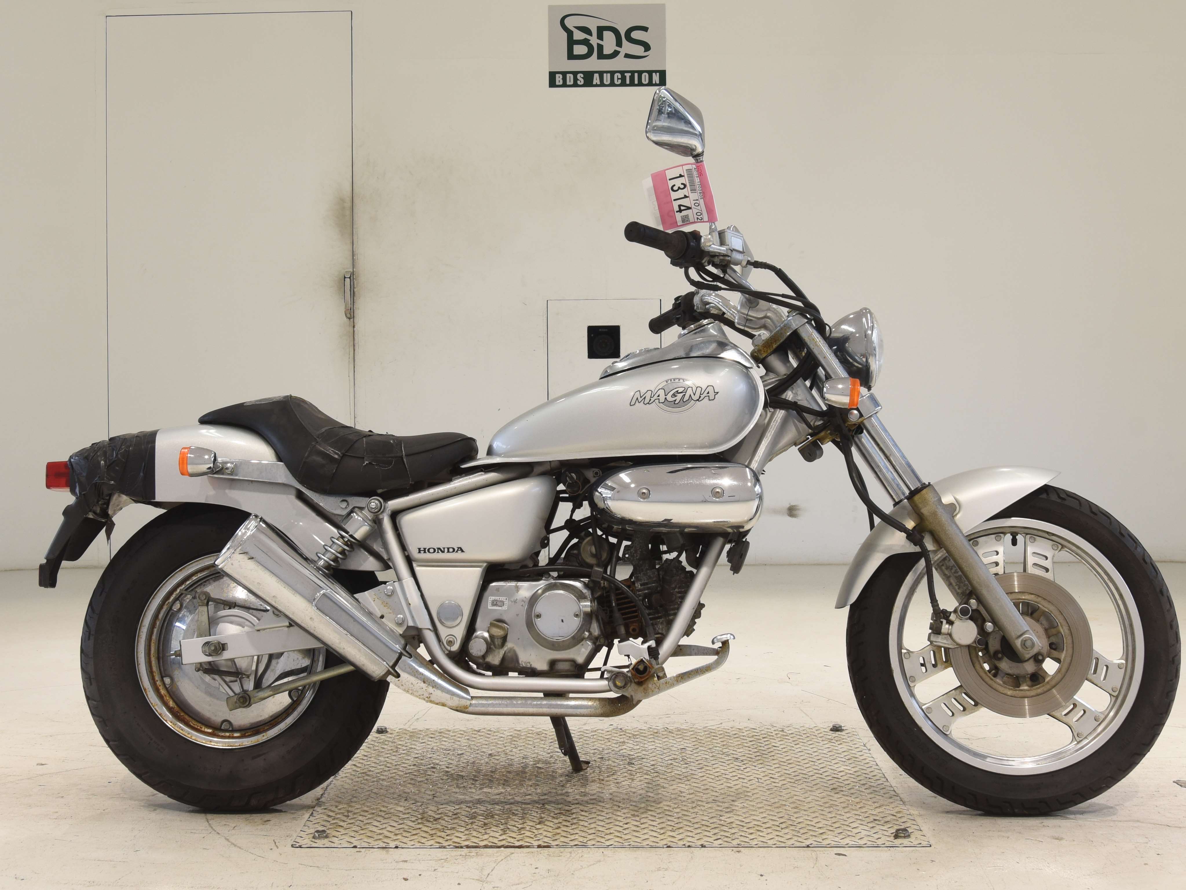 Honda MAGNA50