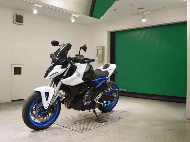 Suzuki GSX-8S — фото 4