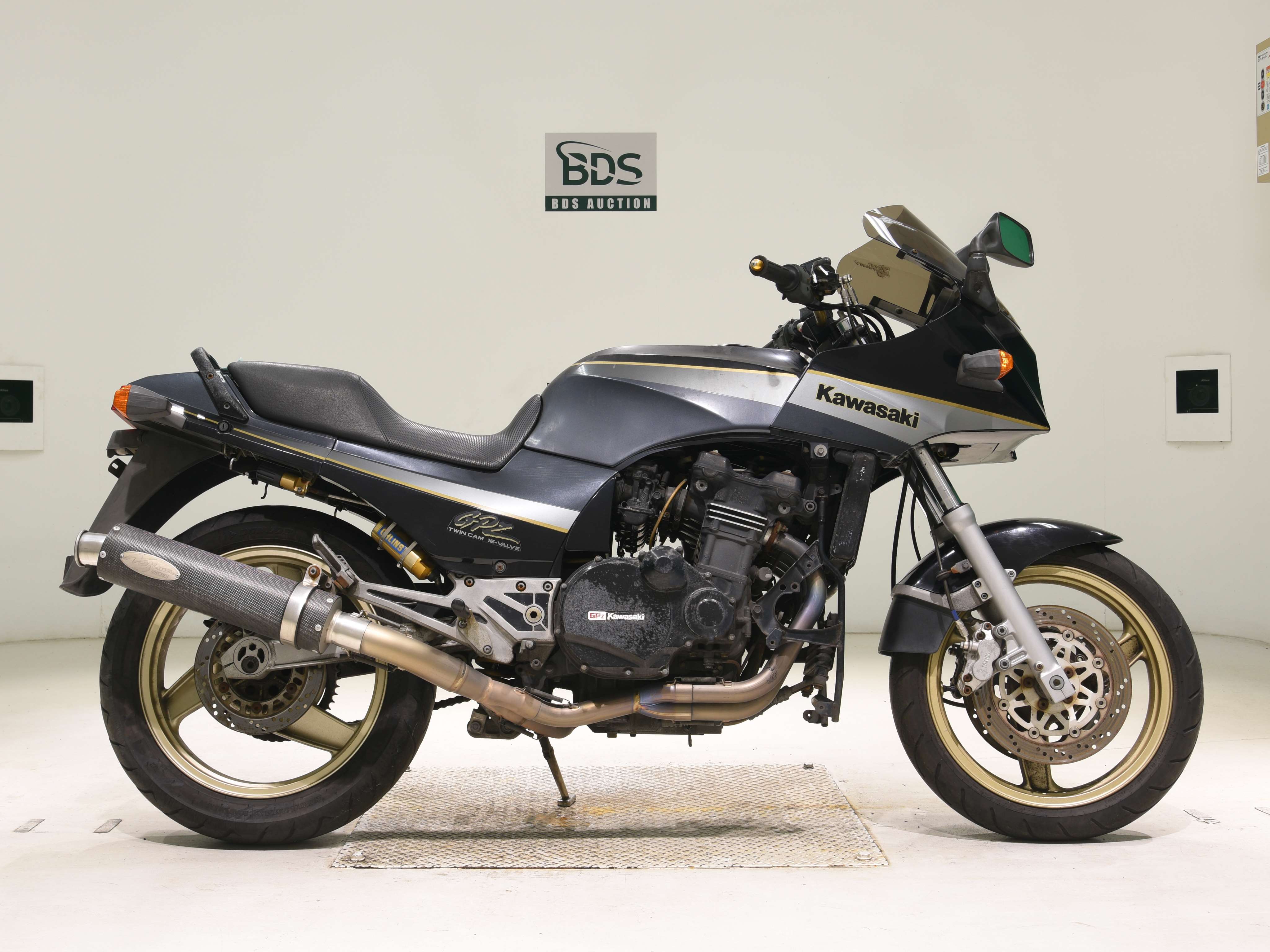 Kawasaki GPZ900R