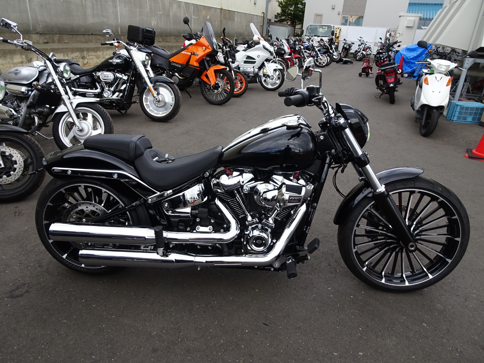 HD BREAKOUT FXBR1750