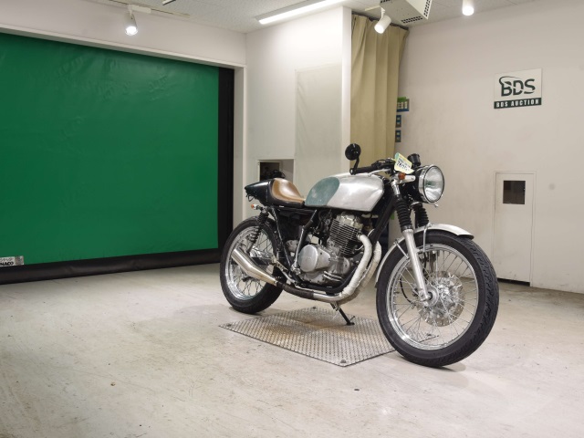 Honda CB400SS — фото 3