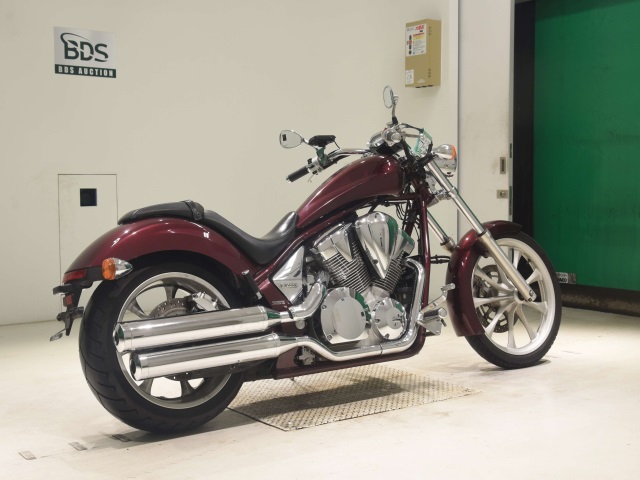 Honda VT1300CXA FURY — фото 5
