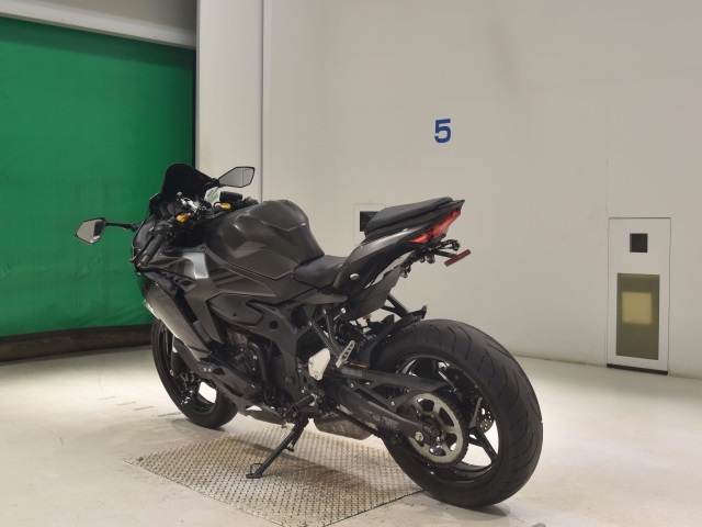 Kawasaki NINJA ZX-25R — фото 6
