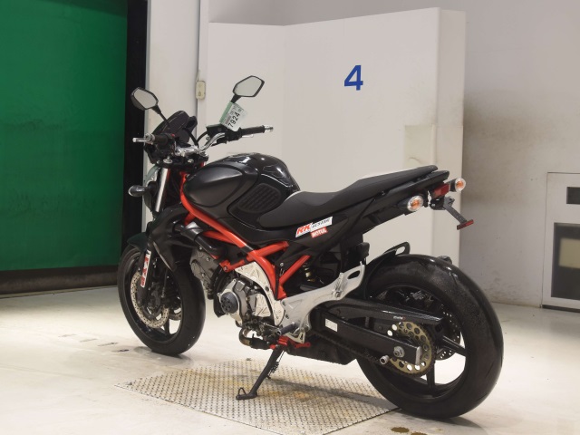 Suzuki GLADIUS 400 ABS — фото 6