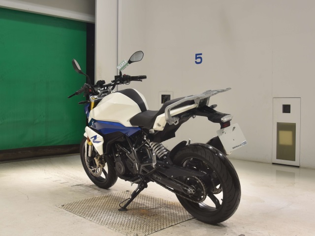 BMW G310R — фото 6