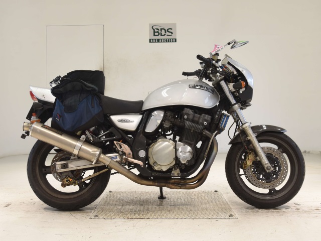 Suzuki GSX1200 INAZUMA
