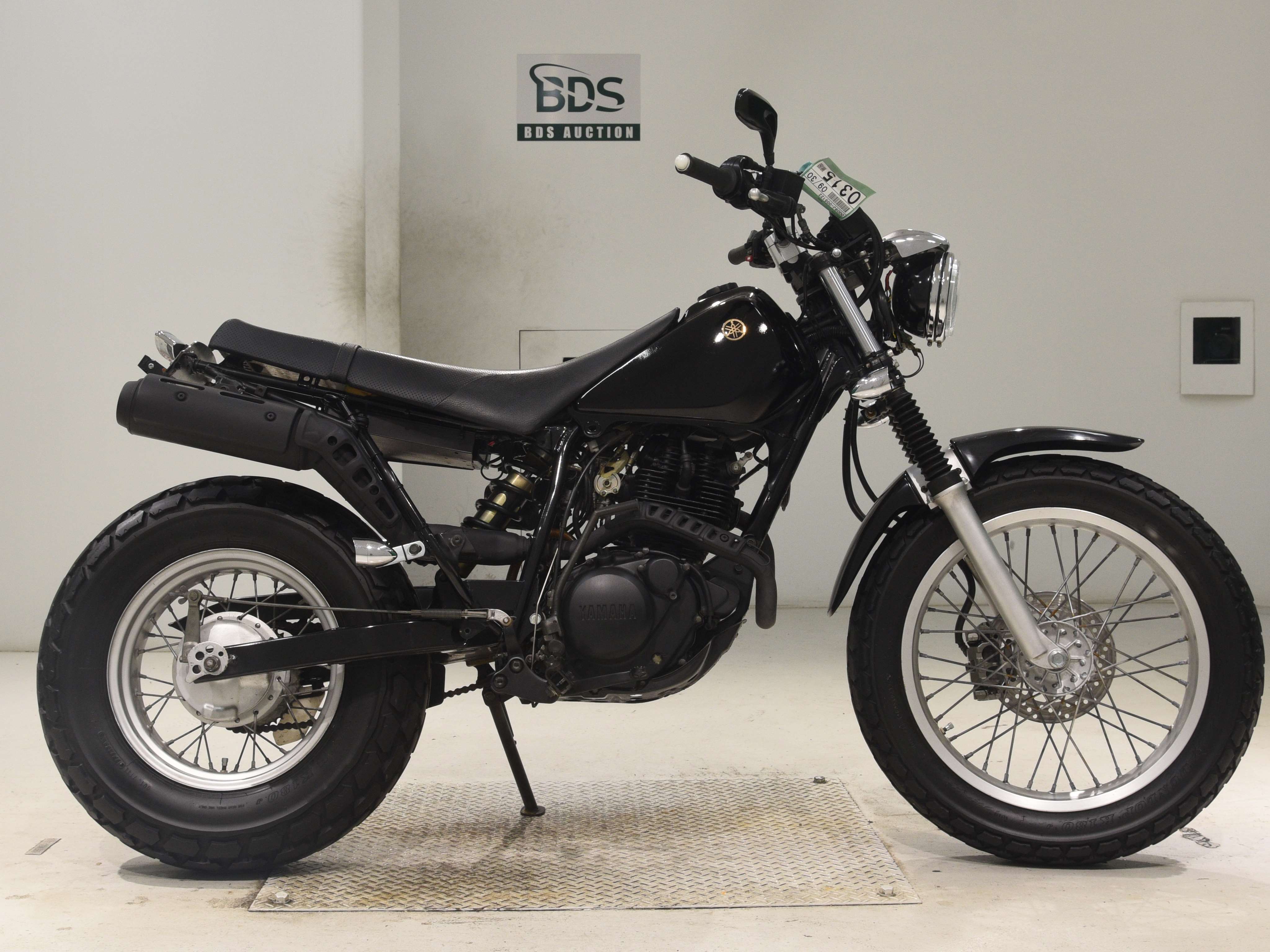 Yamaha TW225