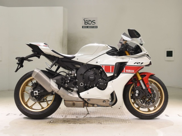 Yamaha YZF-R1