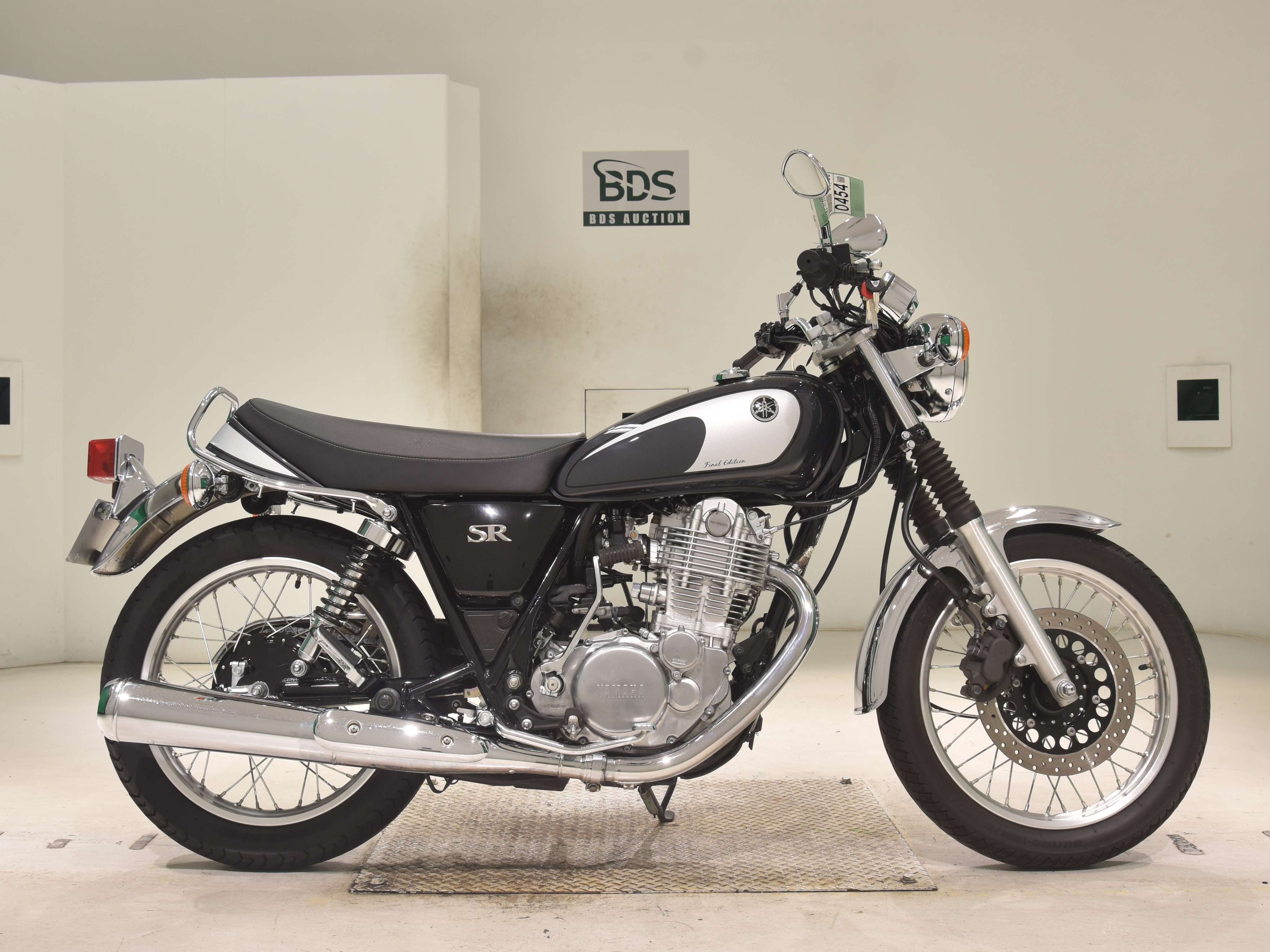 Yamaha SR400