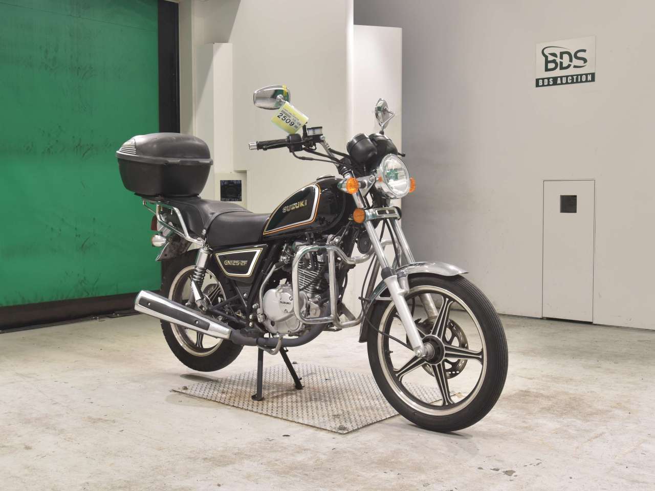 2509] Suzuki GN125-2F - LC6PCJ2NXJ004056
