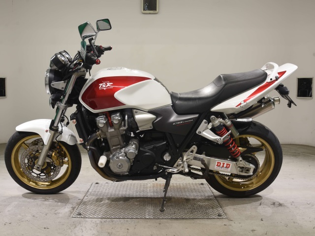 Honda CB1300SF — фото 2