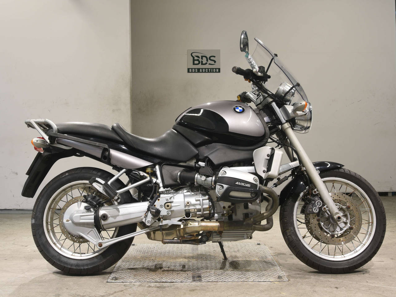BMW R1100R