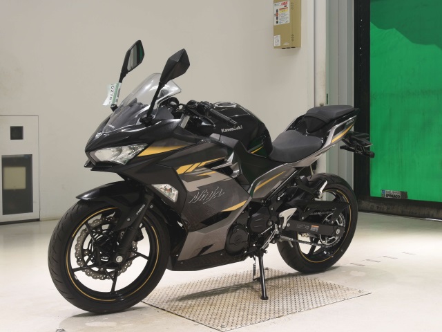 Kawasaki NINJA400 — фото 4