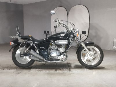 Honda MAGNA250