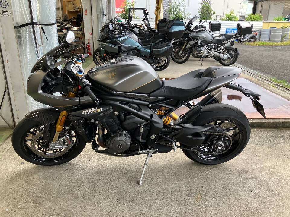 Triumph TRIPLE 1200 RR — фото 2