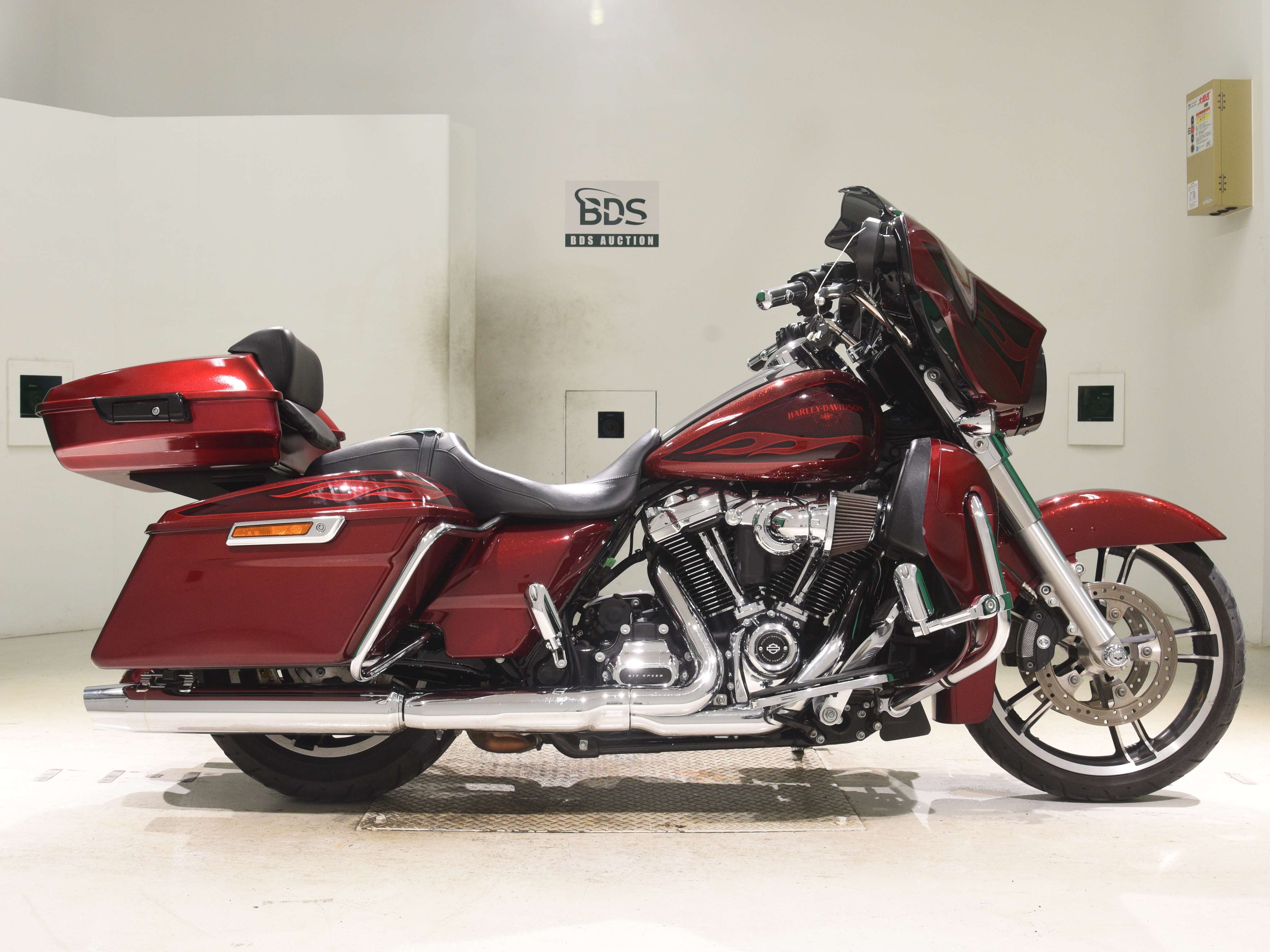 HD SREET GLIDE FLHXS1750