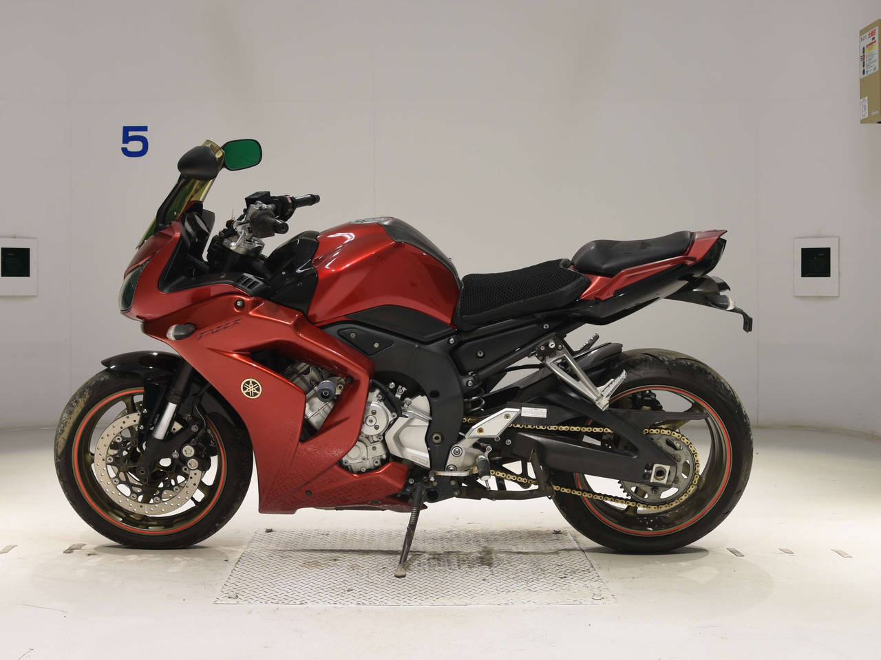 7905] Yamaha FZ1 FAZER - RN21J-001338