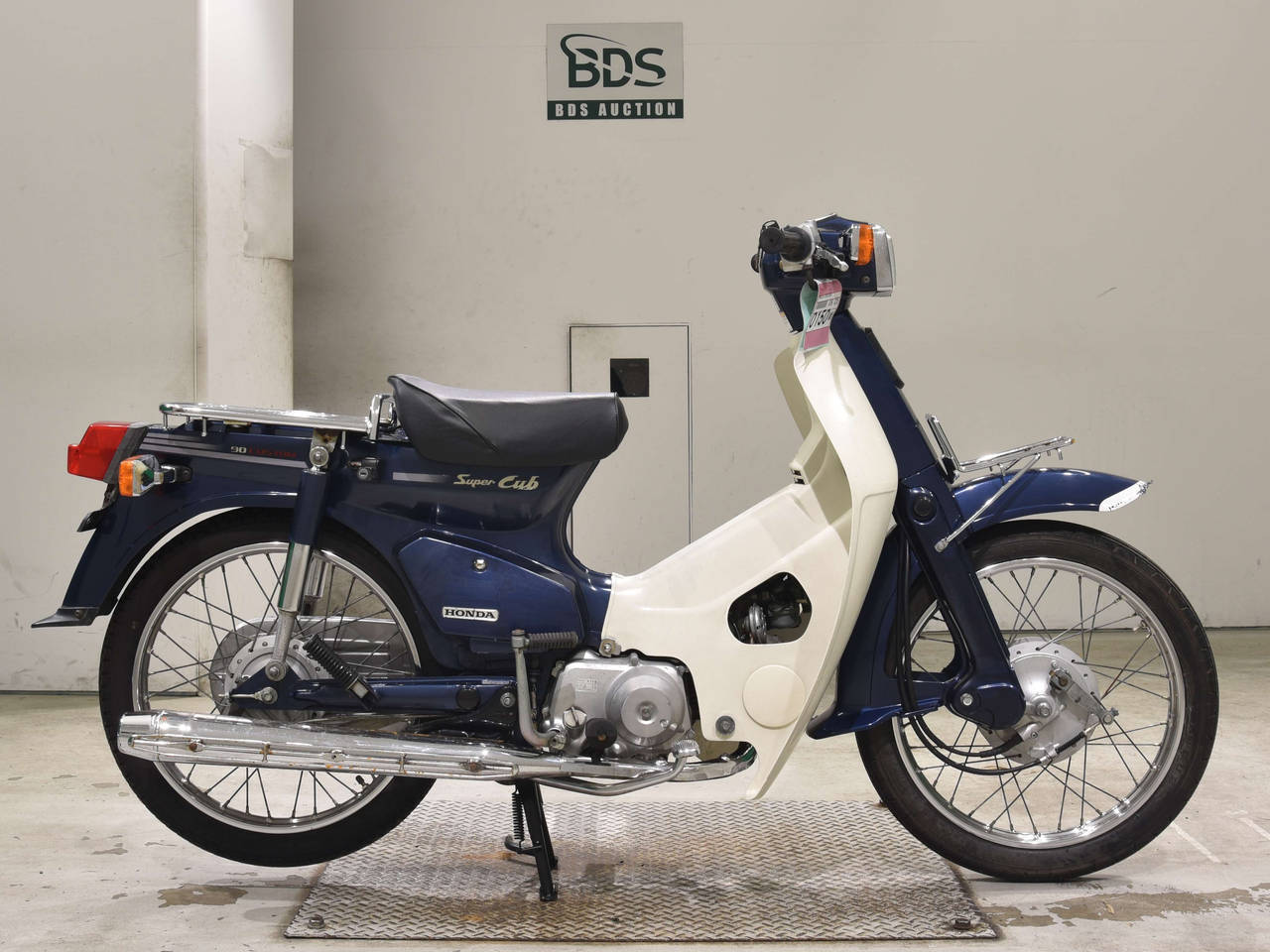 Honda C90-E