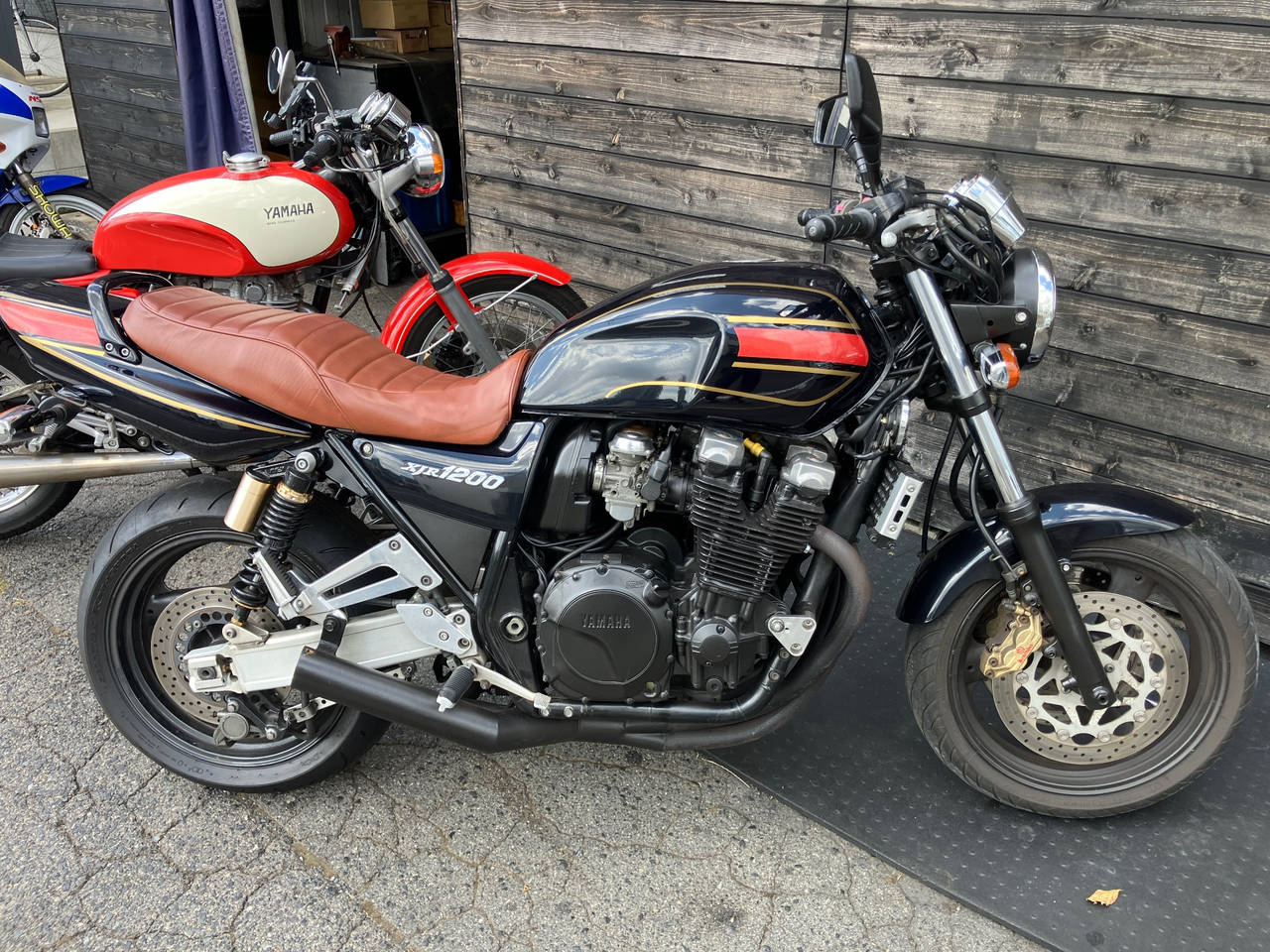 Yamaha XJR1200