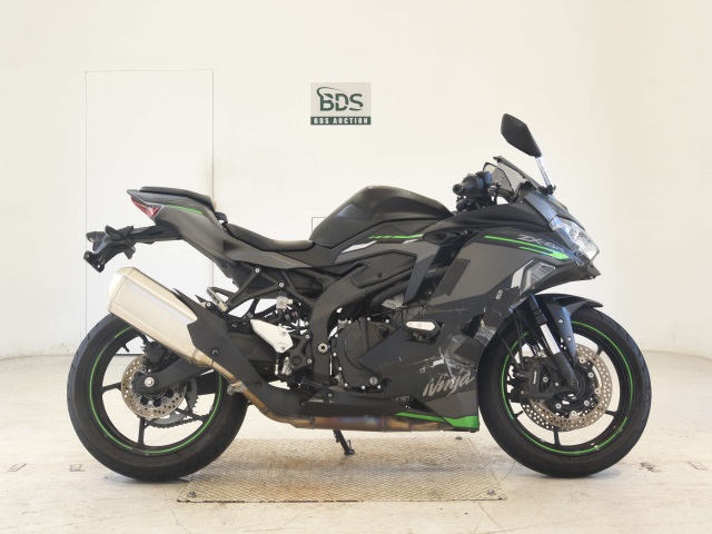 Kawasaki ZX-4R SE